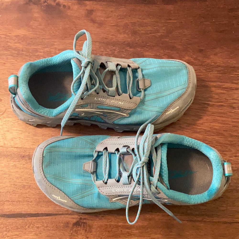 Altra Lone Peak 4